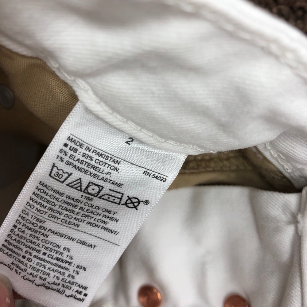 Old Navy White high-rise rockstar jeans - Picture 6 of 7